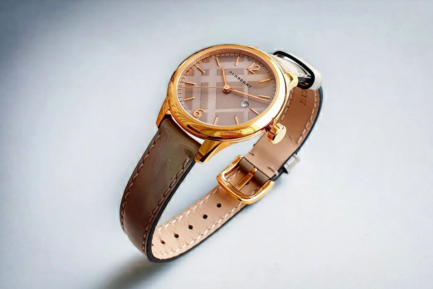 Burberry The Classic Quartz Grey Dial Grey Leather Strap Watch For Women - BU10119